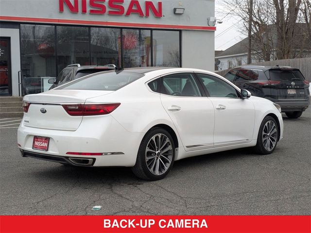 2019 Kia Cadenza Technology