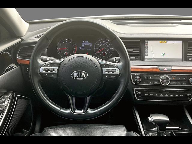 2019 Kia Cadenza Technology