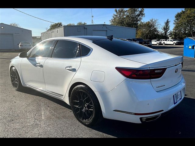 2019 Kia Cadenza Technology