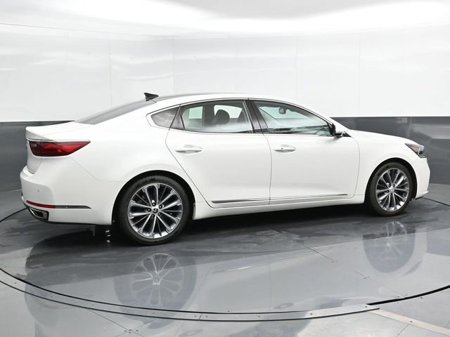 2019 Kia Cadenza Technology