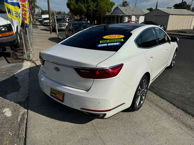 2019 Kia Cadenza Technology