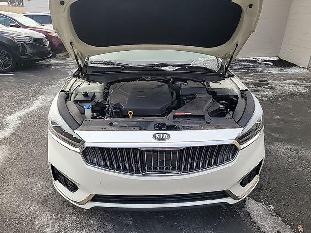 2019 Kia Cadenza Technology