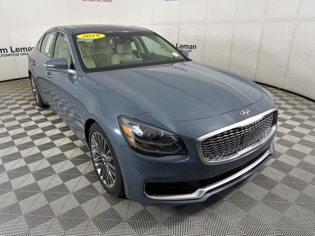 2019 Kia K900 Luxury