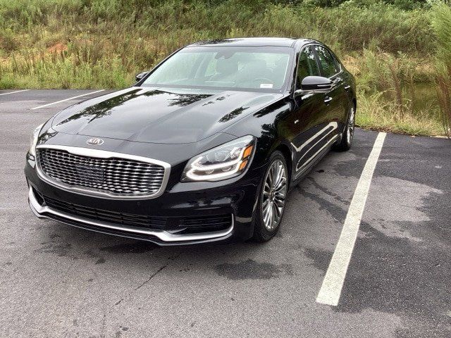 2019 Kia K900 Luxury