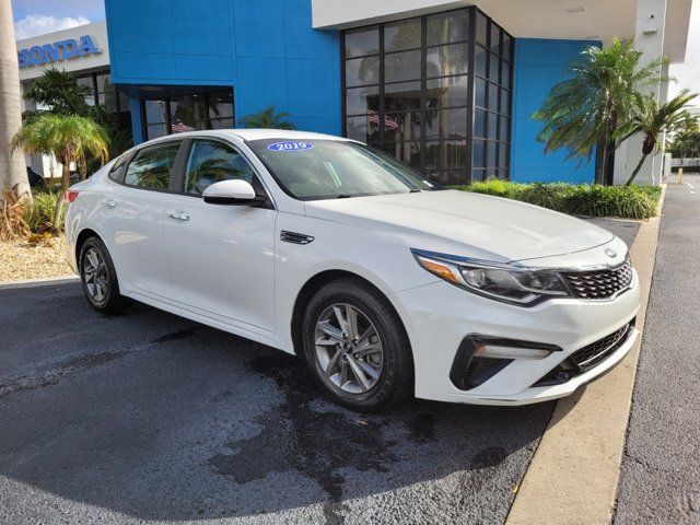 2019 Kia Optima LX