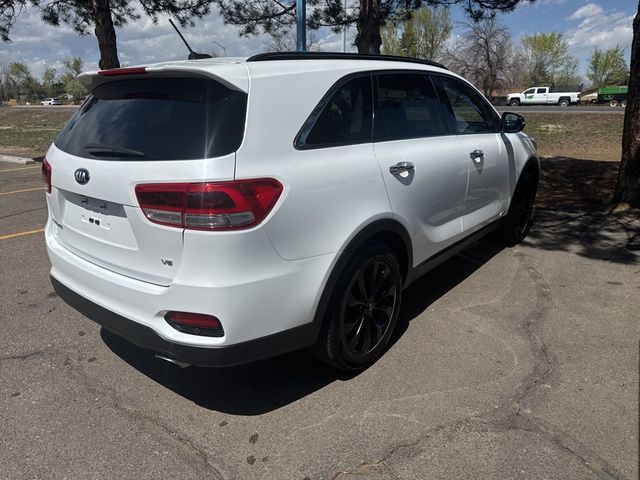 2019 Kia Sorento S V6