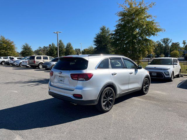 2019 Kia Sorento S V6