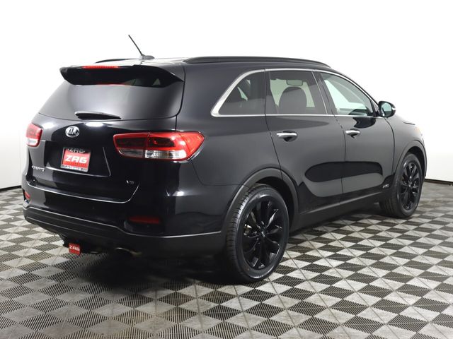 2019 Kia Sorento S V6