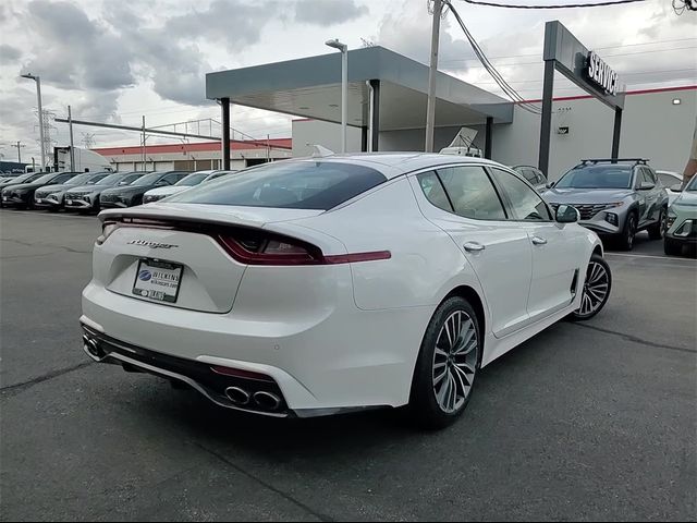 2019 Kia Stinger Base