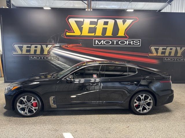 2019 Kia Stinger GT2