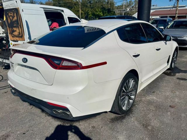 2019 Kia Stinger Base