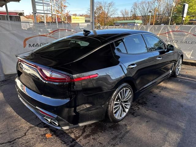 2019 Kia Stinger Base