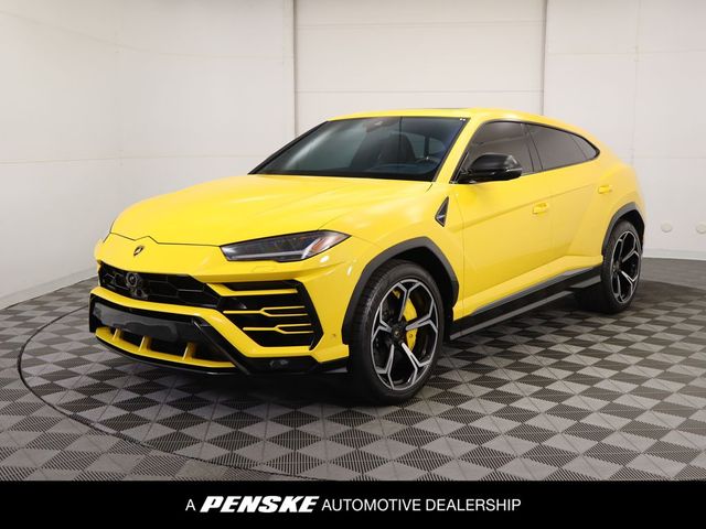 2019 Lamborghini Urus Base