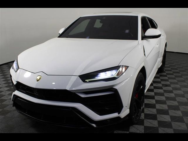 2019 Lamborghini Urus Base