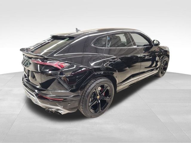 2019 Lamborghini Urus Base