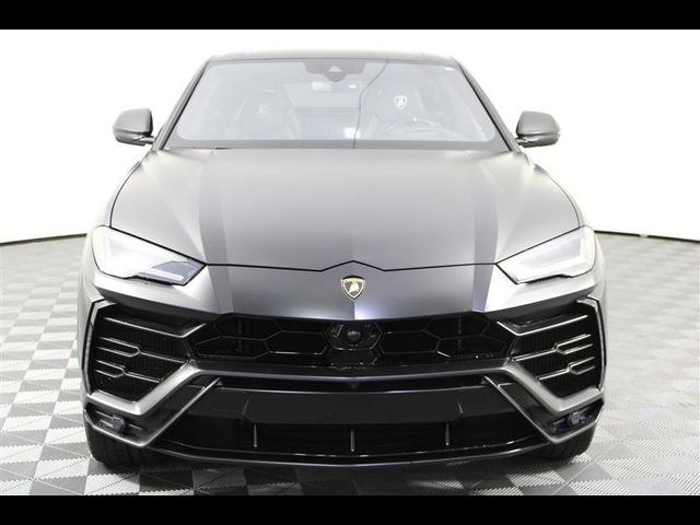 2019 Lamborghini Urus Base