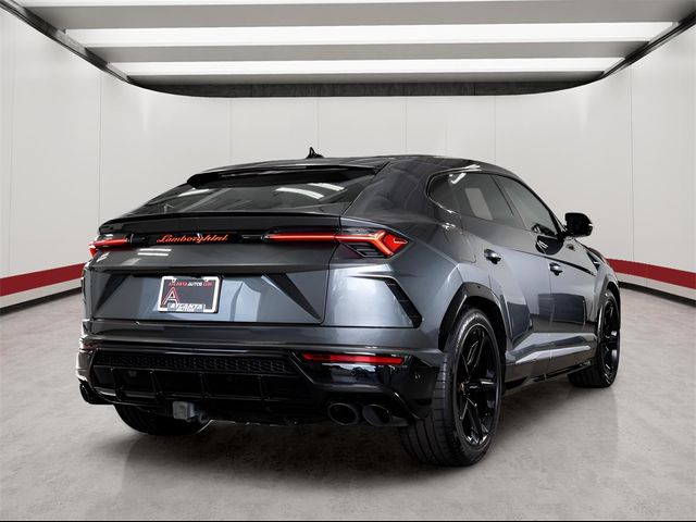 2019 Lamborghini Urus Base