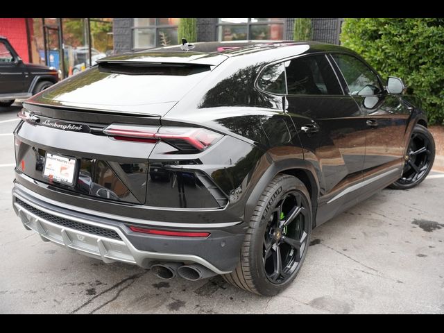 2019 Lamborghini Urus Base