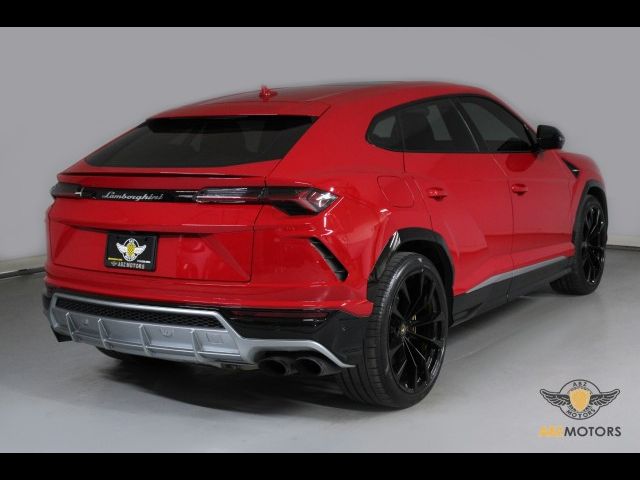 2019 Lamborghini Urus Base