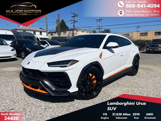 2019 Lamborghini Urus Base