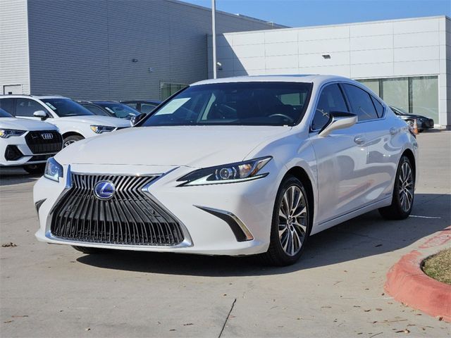 2019 Lexus ES 300h