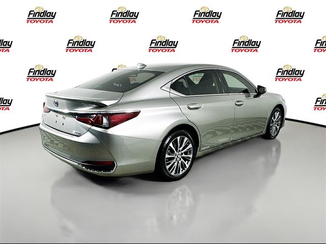 2019 Lexus ES 