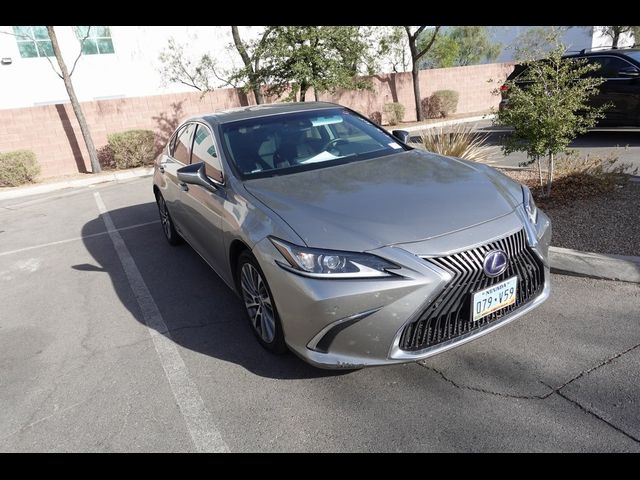 2019 Lexus ES 300h