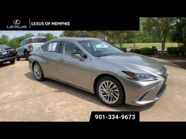 2019 Lexus ES 300h Ultra Luxury