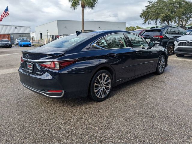 2019 Lexus ES 