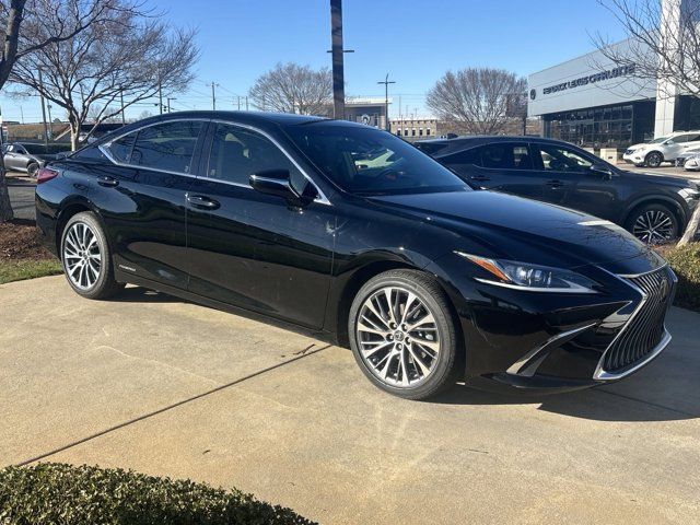 2019 Lexus ES 300h