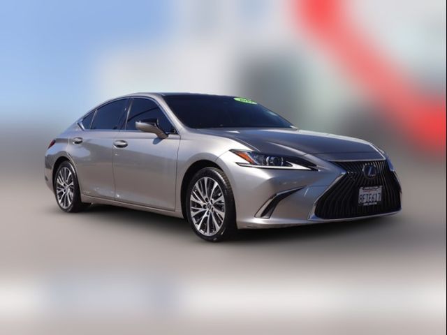 2019 Lexus ES 300h