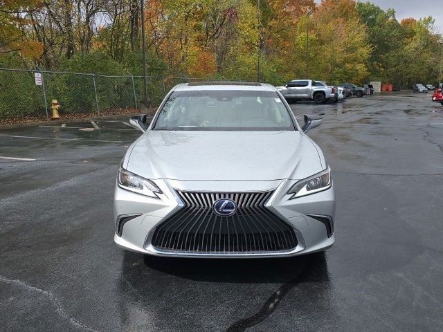 2019 Lexus ES 300h