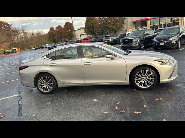 2019 Lexus ES 300h