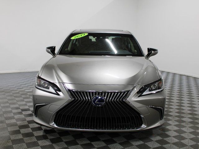 2019 Lexus ES 300h