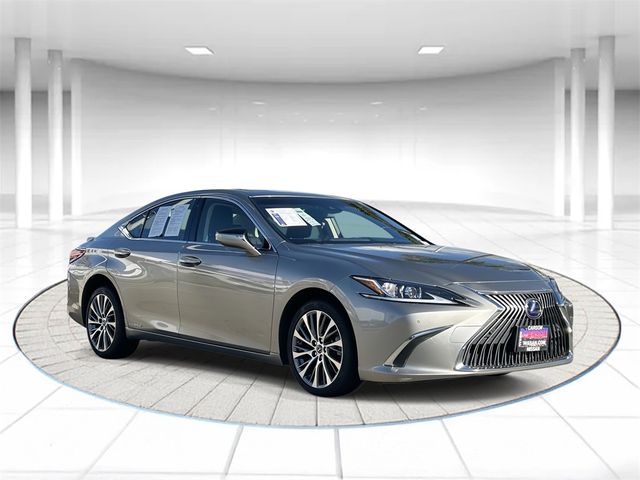 2019 Lexus ES 300h