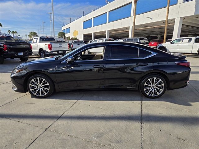 2019 Lexus ES 