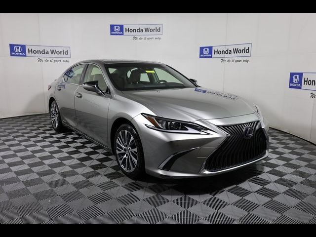 2019 Lexus ES 300h