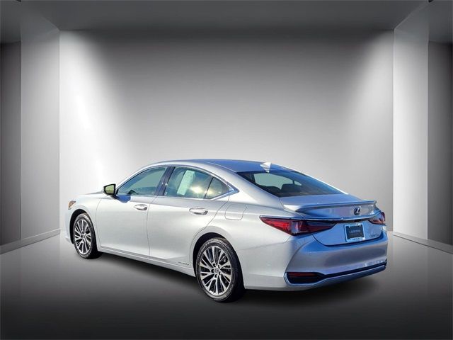 2019 Lexus ES 