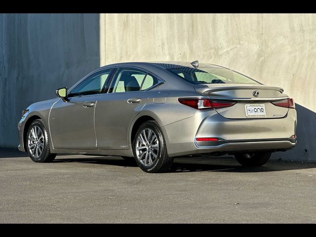 2019 Lexus ES 300h