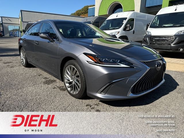 2019 Lexus ES 300h