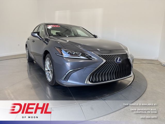 2019 Lexus ES 300h