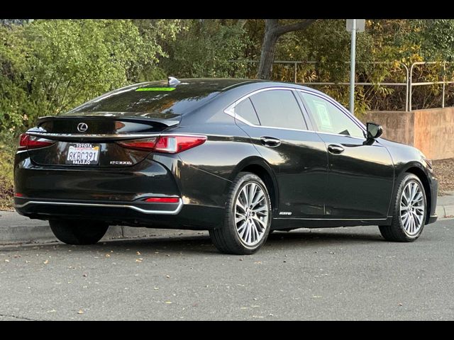 2019 Lexus ES 300h