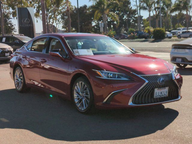 2019 Lexus ES 300h Luxury