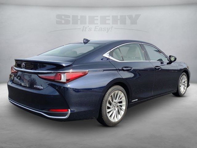 2019 Lexus ES 300h Luxury