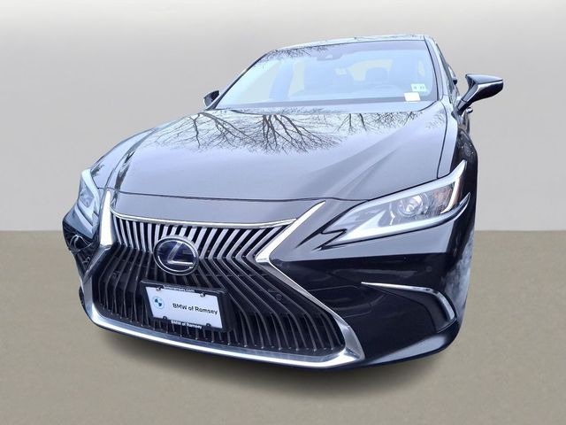 2019 Lexus ES 