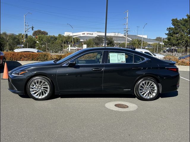 2019 Lexus ES 300h Ultra Luxury