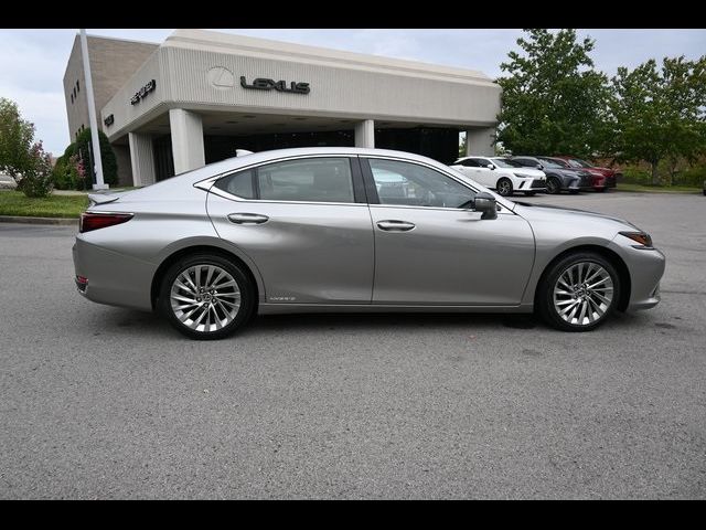 2019 Lexus ES 300h Ultra Luxury