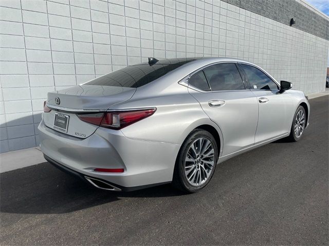 2019 Lexus ES 