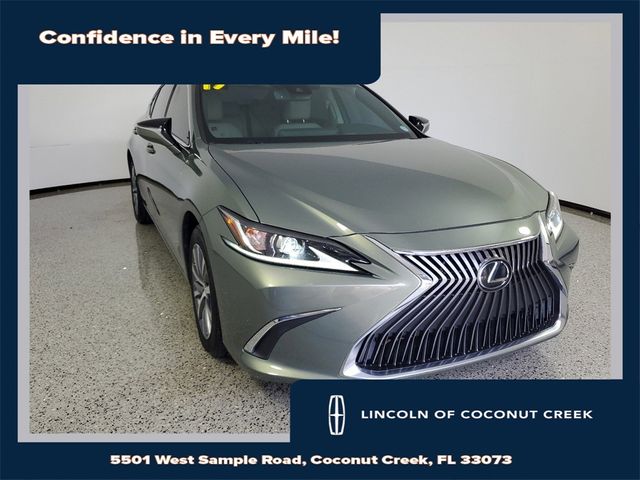 2019 Lexus ES 