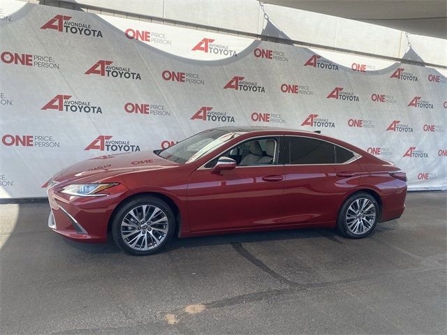 2019 Lexus ES 